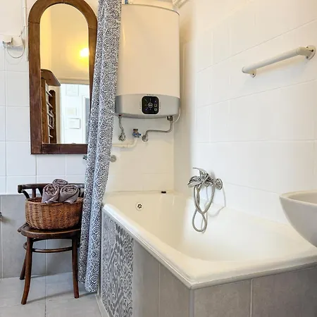 Agria Vintage